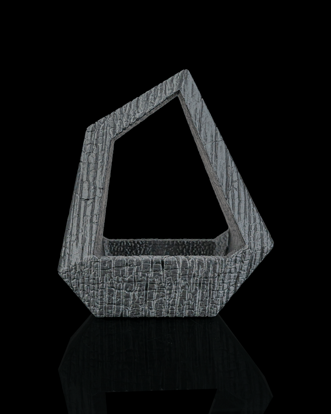 Obsidian Frame - Self-Watering Planter
