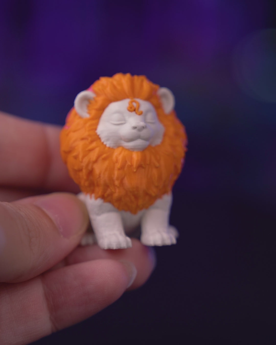 Leo Charm